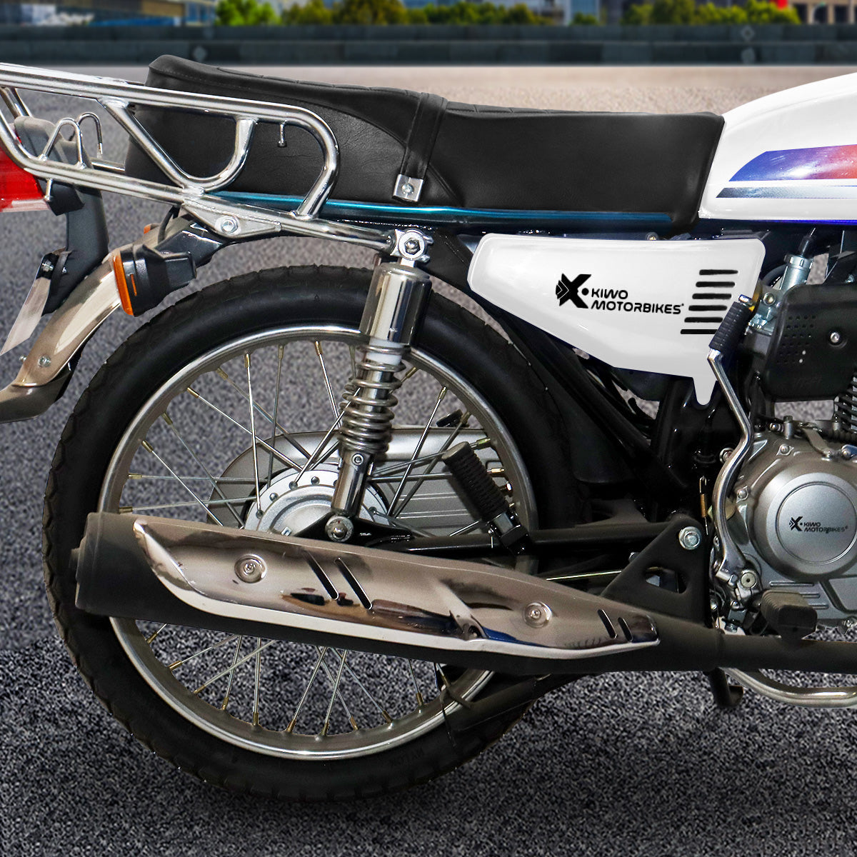 Motocicleta Kiwo KT-150L, color Blanco